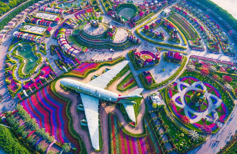 Najväčšia kvetinová záhrada na svete - Dubai Miracle Garden, Spojené Arabské Emiráty