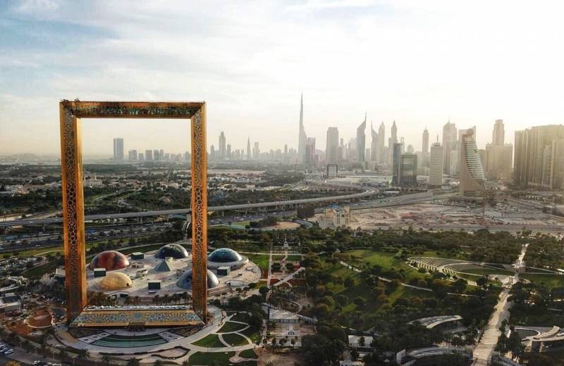 Atrakce Dubai Frame, Spojené Arabské Emiráty