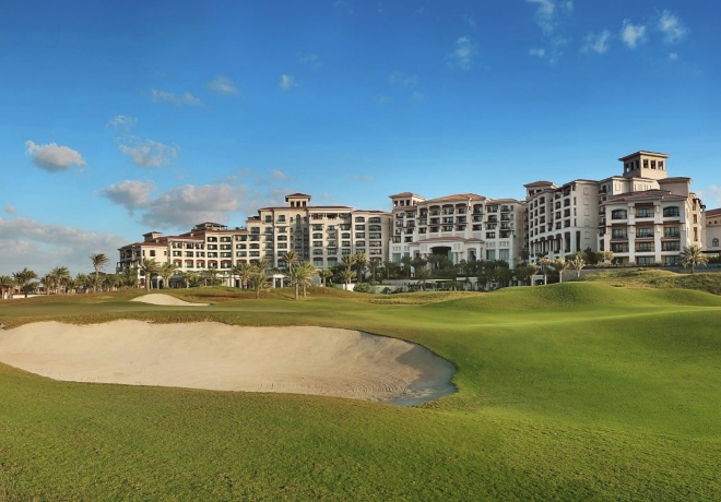 Golfové hřiště Saadiyat Beach Golf Club v Abu Dhabi