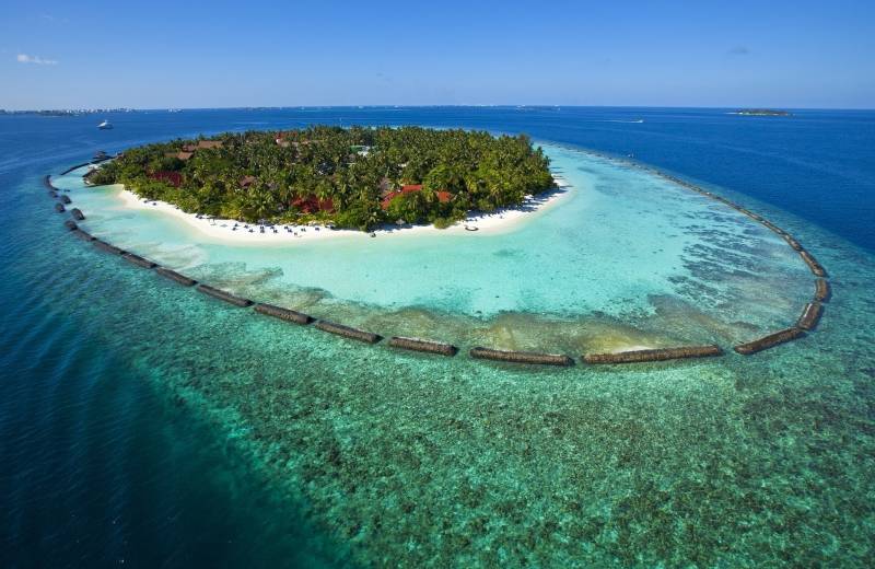 Kurumba Maldives 5*