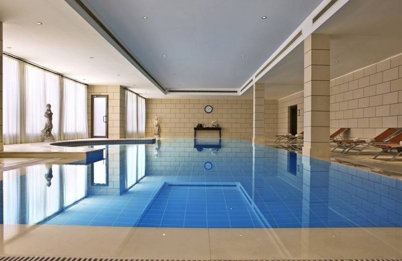 Hotel Miramar Al Aqah Beach Resort Fujairah - Vnitřní bazén