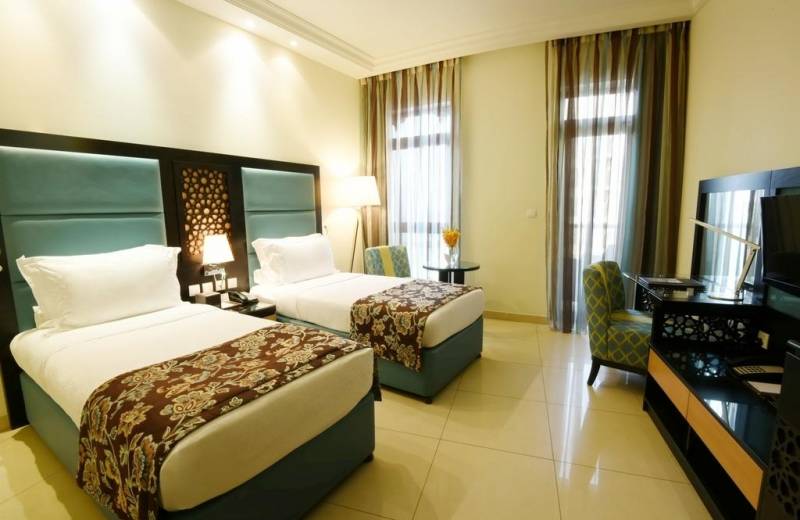 Hotel Bahi Ajman Palace Hotel, Spojené Arabské Emiráty - Pokoj Lifestyle