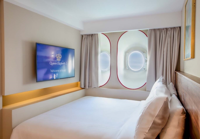 Slavný parník se změní na hotel QE2 Dubai
